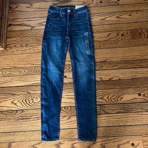 New with tags.  American Eagle skinny jeans.  Great deal!  Discounted shipping!